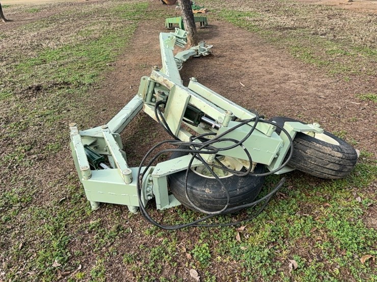 kmc---lift-assist-wheels-image-25