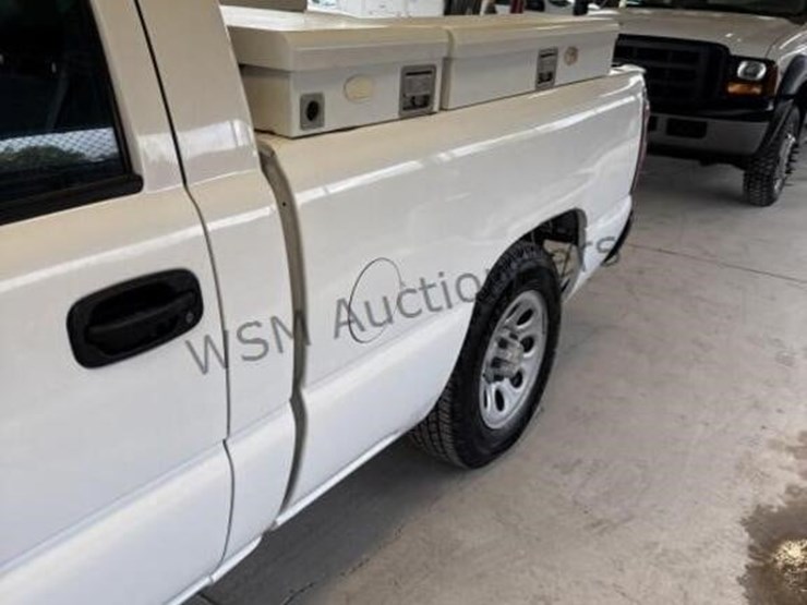 2006-chevrolet-silverado-1500-image-5