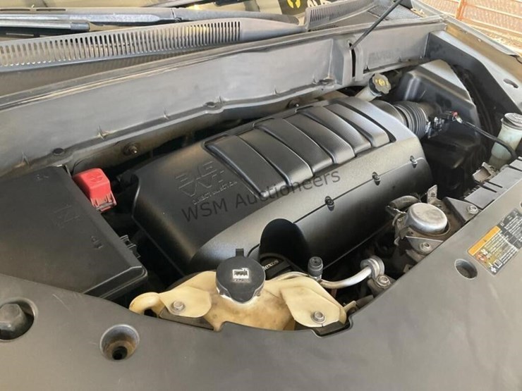 chevrolet-traverse-ls-image-13