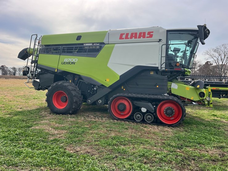 claas-lexion-8700-image-1