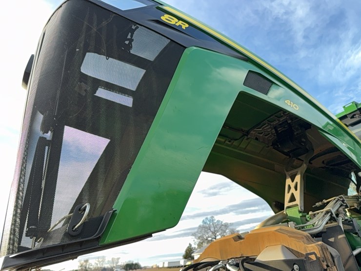 2022-john-deere-8r-410-image-47