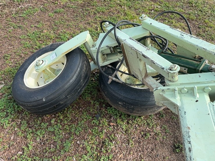 kmc---lift-assist-wheels-image-47