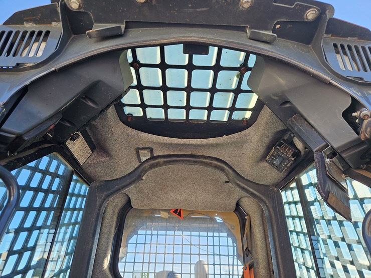 2020-deere-333g-image-8