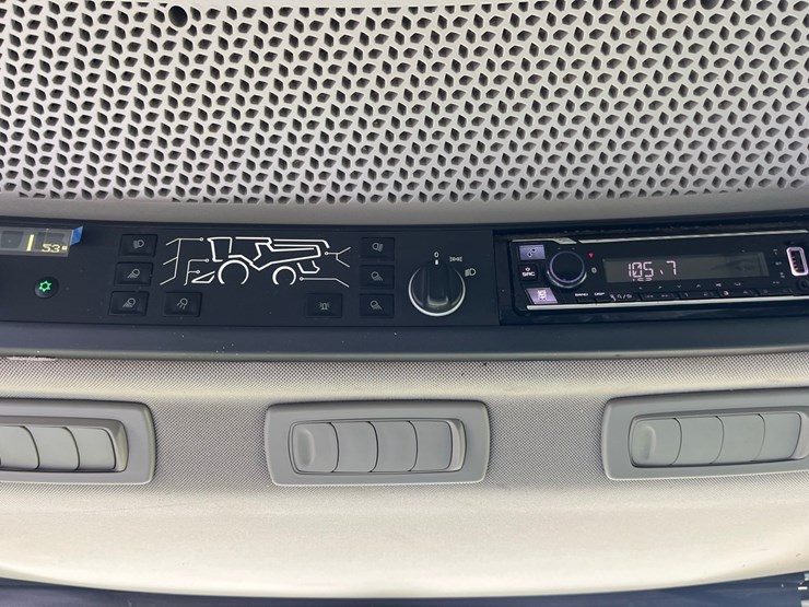 claas-lexion-8700-image-9