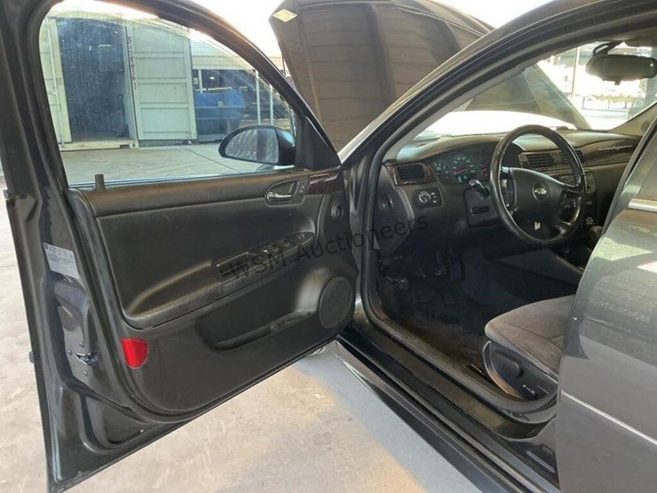 2014-chevrolet-impala-sdn-image-21