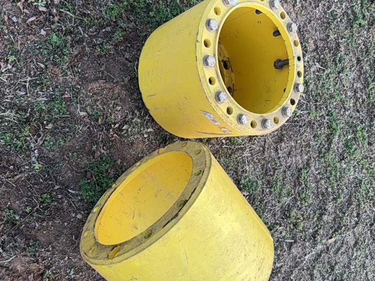 unverferth-12-bolt-front-wheel-spacers-￼-measuring-approximately-16-inches-outside-the-outside-image-2