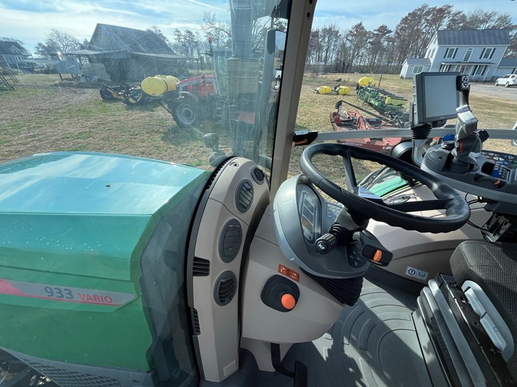 fendt-933-image-11