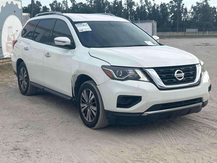 2018-nissan-pathfinder-image-2
