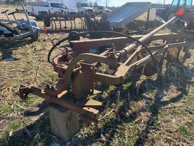 international-560-image-8