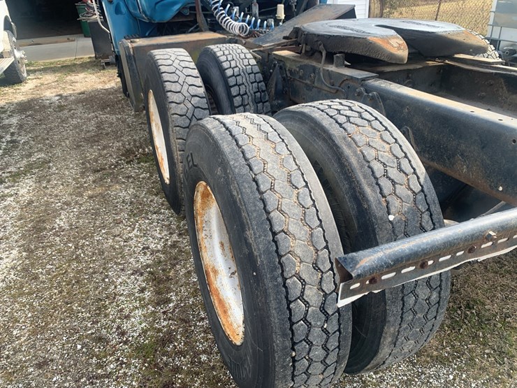 international-fleetstar-image-11