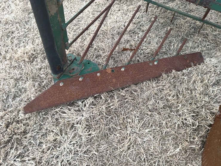 kmc-6-38-(6row-on-38”-only)-peanut-digger/inverter-image-23