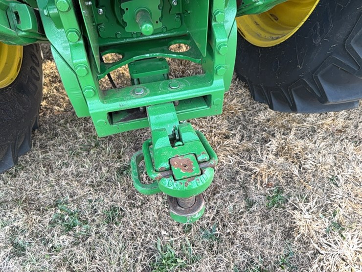 2022-john-deere-8r-410-image-36