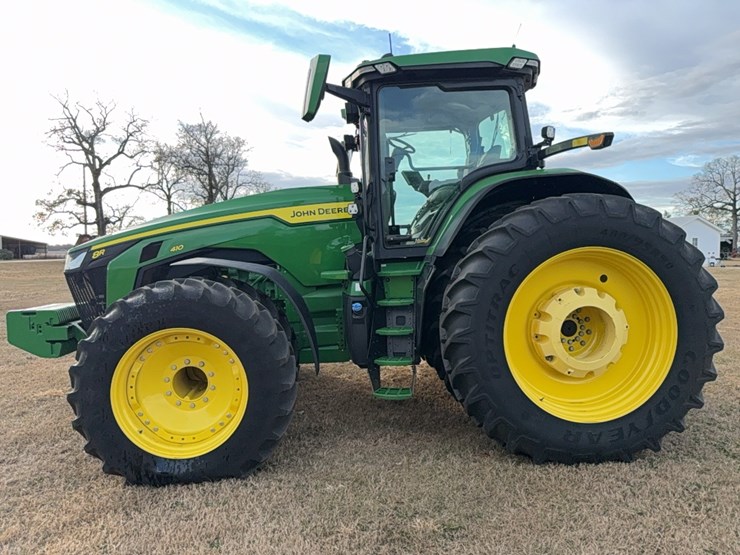 2022-john-deere-8r-410-image-3