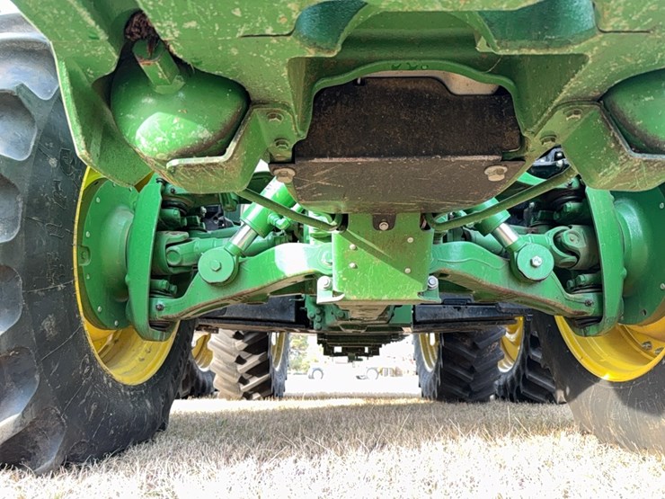 2022-john-deere-8r-410-image-10