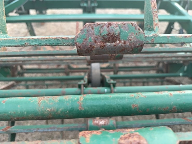 kmc-6-38-(6row-on-38”-only)-peanut-digger/inverter-image-45