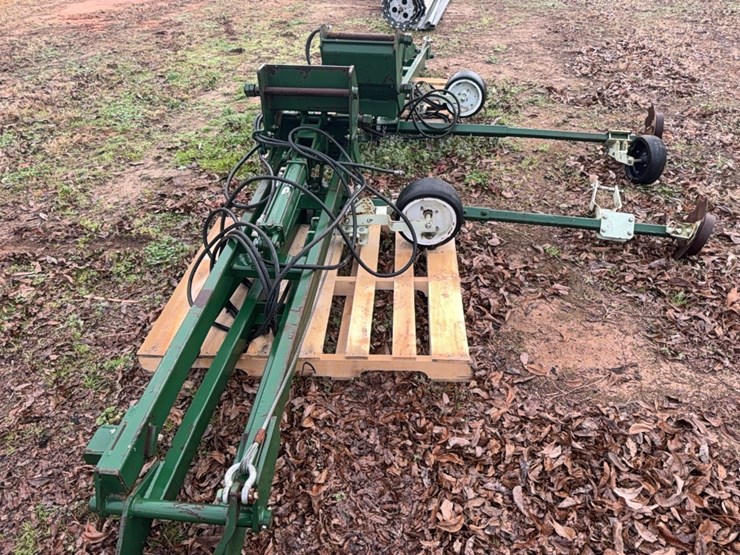 kmc-eight-row-folding-row-markers-image-7