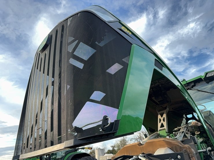 2022-john-deere-8r-410-image-19