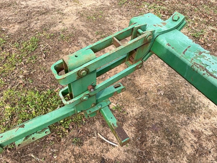 john-deere-cultivator-with-no-three-point-hitch-with-four-cultivator-units-image-25