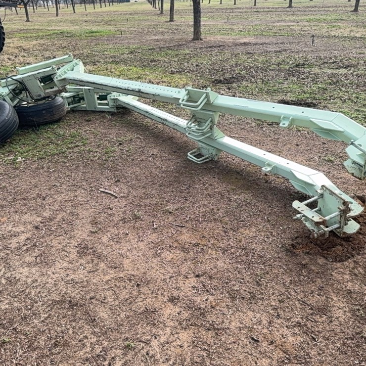 KMC - Lift Assist Wheels