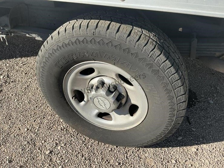 2015-chevrolet-express-3500-image-8