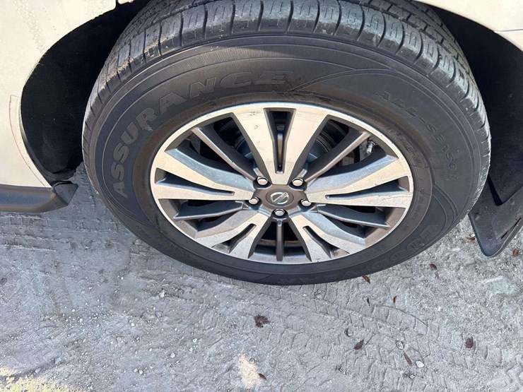 2017-nissan-pathfinder-image-28