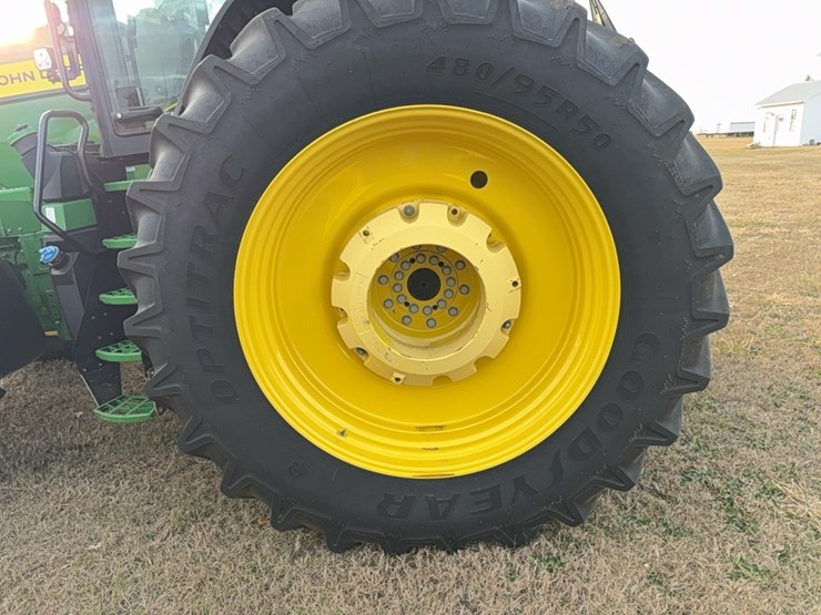 2022-john-deere-8r-410-image-35