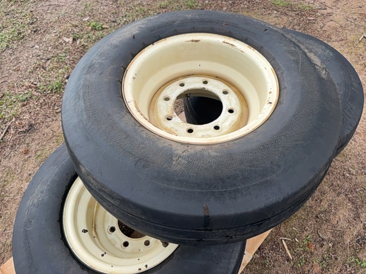 unverferth-6-wheel-towable-assist-wheels-for-converting-3-pt.-implement-to-pull-type-conversion-image-18