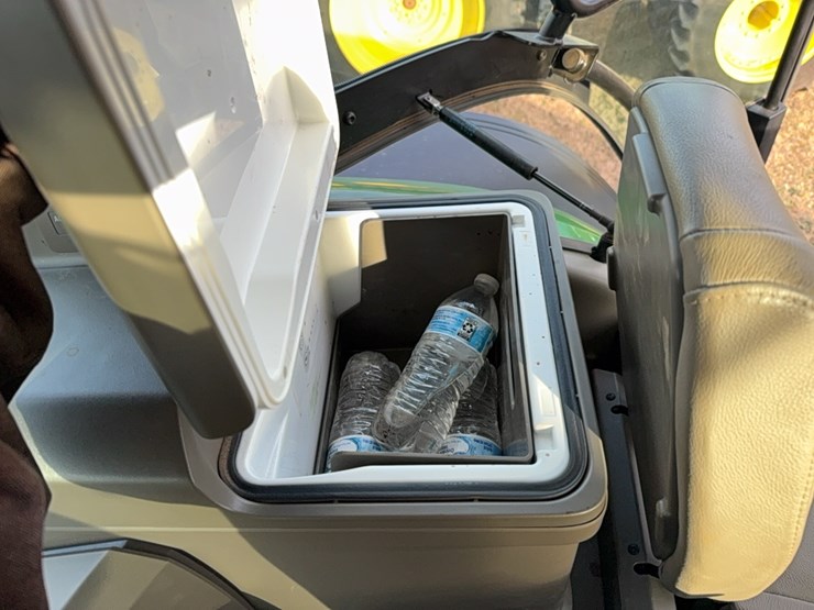 2022-john-deere-8r-410-image-59