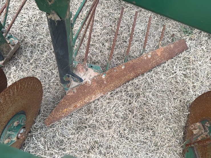 kmc-6-38-(6row-on-38”-only)-peanut-digger/inverter-image-25