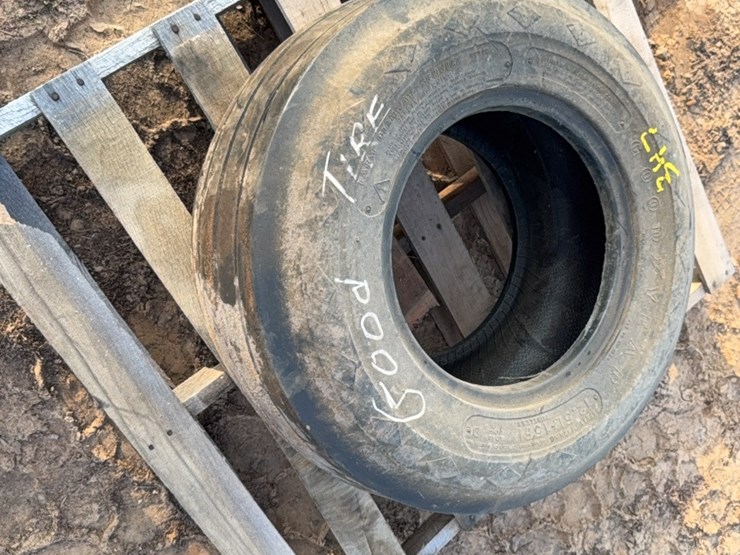 12.5-l-–-15-fi-tire-image-10