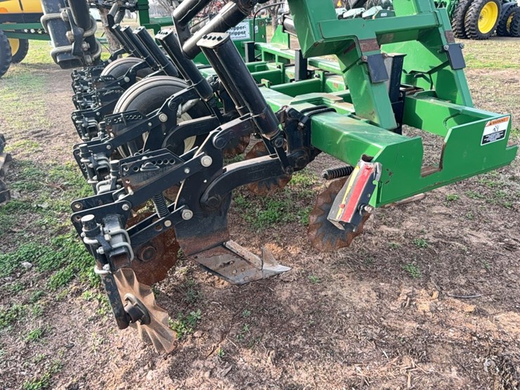 unverferth-ripper-stripper-image-17