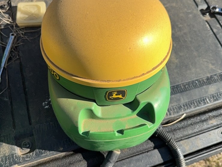 starfire-3000-receiver-with-rtk-radio-image-5