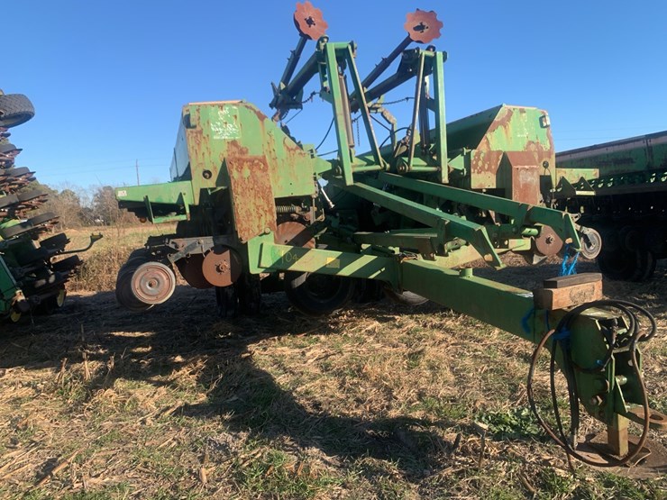 folding-grain-drill-image-1