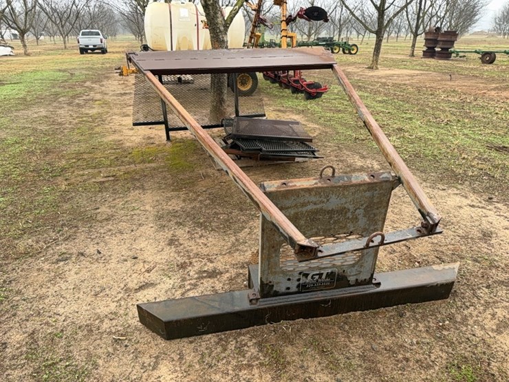 gt-metal-works-tractor-cage-image-12