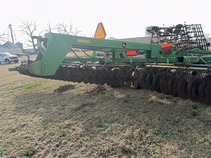 john-deere-637-image-47