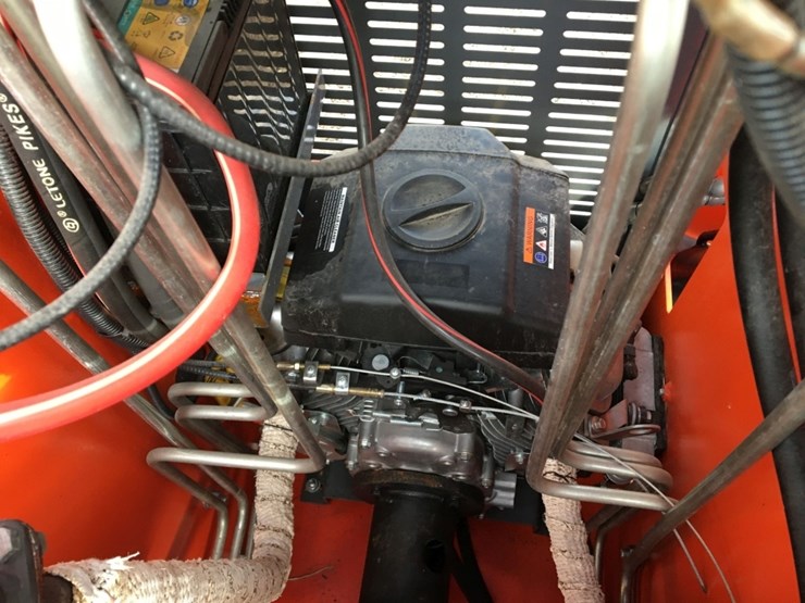 unused-hurricane-stand-on-compact-track-loader,-image-7