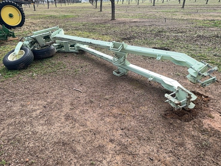 kmc---lift-assist-wheels-image-3