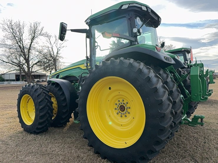 2022-john-deere-8r-410-image-3