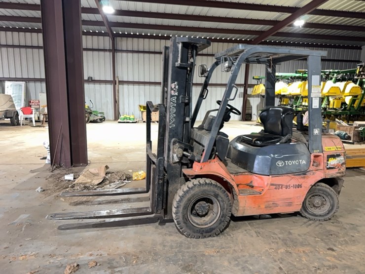 toyota-7fgu25-image-2