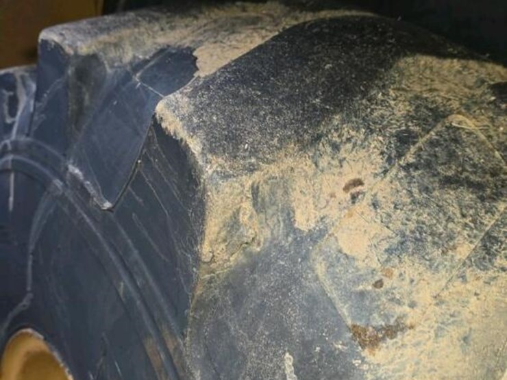 caterpillar-430e-image-14