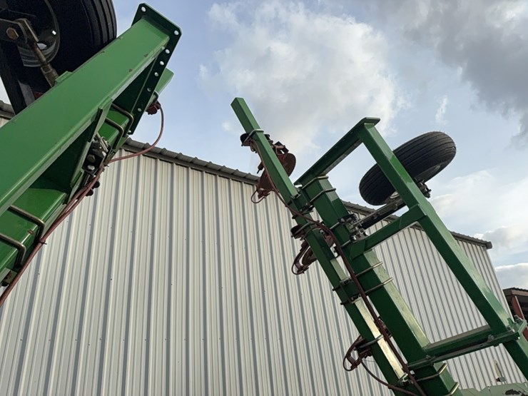 unverferth-ripper-stripper-image-24