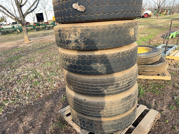 six-various-truck-tires-image-8