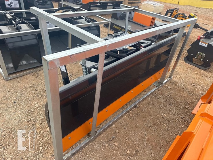 wolverine-db-158-4w-obstacle-avoidance-snow-pushi-image-1