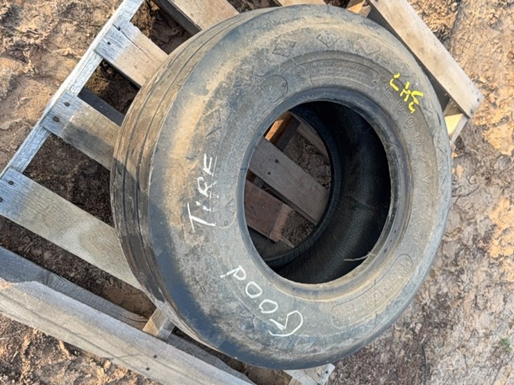 12.5-l-–-15-fi-tire-image-9