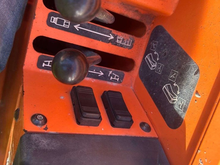 2017-sky-trak-10054-image-25