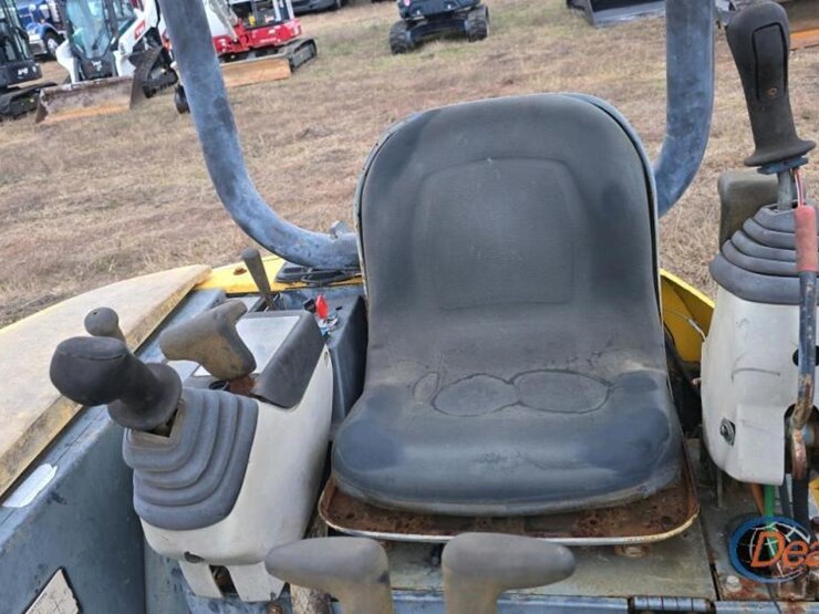 new-holland-eh35-image-15