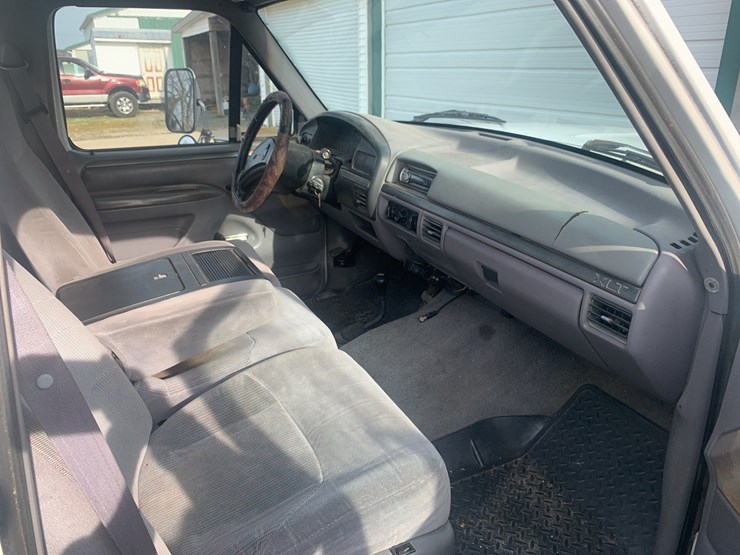 1995-ford-f350-xlt-image-23