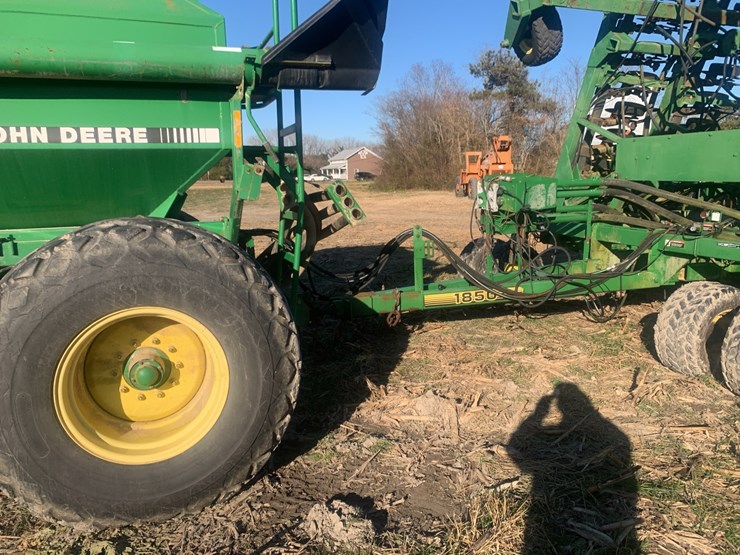 john-deere-1850-image-13