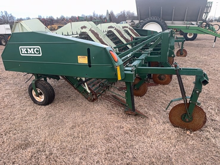 kmc-6-38-(6row-on-38”-only)-peanut-digger/inverter-image-12