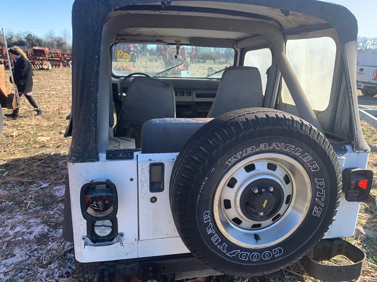 1989-jeep-wrangler-image-5